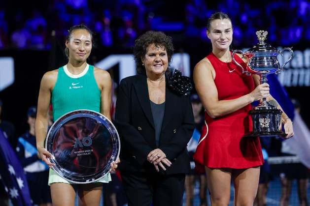 Tennis legend Evonne Goolagong Cawley, Aryna Sabalenka and finalist Qinwen Zheng, womens singles, award ceremony, presentation, Australian Open 2024, Melbourne Park, Melbourne, Victoria, Australia Copyright: xJuergenxHasenkopfx