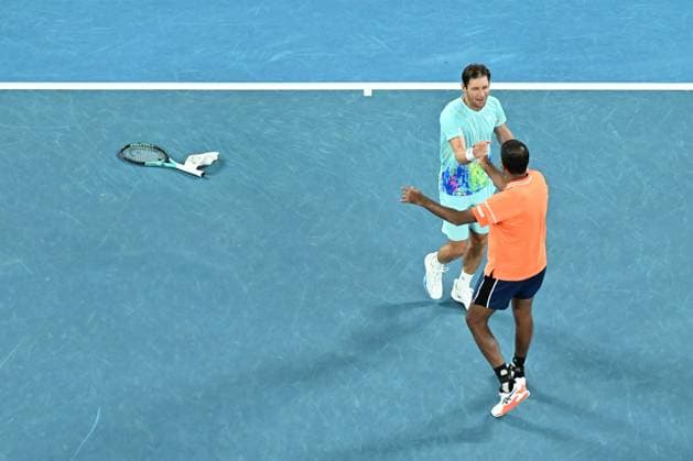 TENNIS AUSTRALIAN OPEN, Matthew Ebden (top) of Australia and Rohan Bopanna (bottom) of India celebrate their Men?s Doubles final win over Simone Bolelli and Andrea Vavassori of Italy on Rod Laver Arena on Day 14 of the 2024 Australian Open at Melbourne Park in Melbourne, Thursday, January 25, 2024. ( NO ARCHIVING, EDITORIAL USE ONLY, NO USE IN BOOKS WITHOUT CONSENT MELBOURNE VICTORIA AUSTRALIA  Copyright: xJAMESxROSSx 20240127001894276552