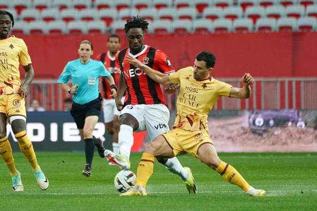 Evann Guesssand (OGC Nice) - Maxime Colin (FC Metz) FOOTBALL : OGC Nice vs FC Metz - Ligue 1 Uber Eats - Nice - 27 01 2024 NorbertScanella Panoramic 