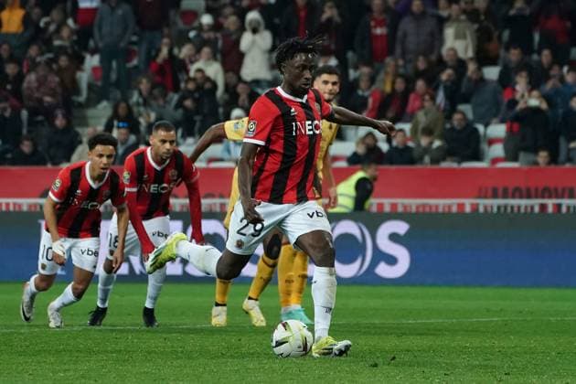 Penalty - Evann Guesssand (OGC Nice) FOOTBALL : OGC Nice vs FC Metz - Ligue 1 Uber Eats - Nice - 27 01 2024 NorbertScanella Panoramic 