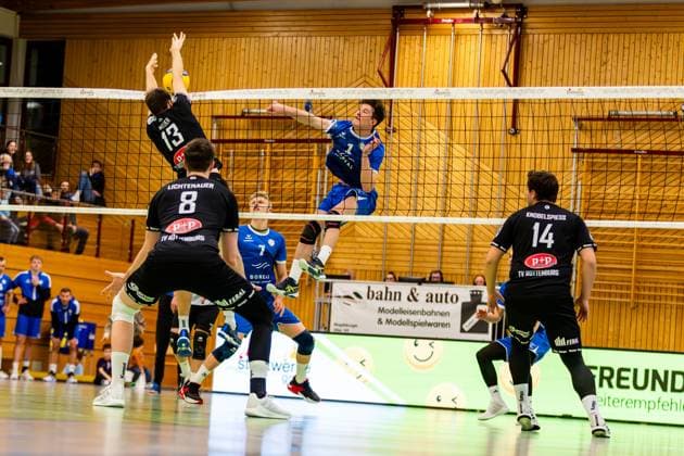 27 01 2024, GER, 2 BL Maenner Sued, Volleyball, Saison 2023 2024, Blue Volleys Gotha vs TV Rottenburg 1861 Justus Krausse Blue Volleys Gotha Weber, Felix TV Rottenburg 1861 99867 Gotha Ernestiner Halle Thüringen Germany