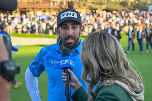 LA JOLLA, CA - JANUARY 27: Matthieu Pavon (FRA) is interviewed by CBS Sports reporter Amanda Renner after winning the Farmers Insurance Open at Torrey Pines Golf Course on January 27, 2024, in La Jolla, California. (Photo by Ken Murray Icon Sportswire) GOLF: JAN 27 PGA, Golf Herren Farmers Insurance Open EDITORIAL USE ONLY Icon2401270114
