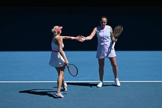TENNIS AUSTRALIAN OPEN, Lyudmyla Kichenok (left) of Ukraine and Jelena Ostapenko (right)of Latvia in action during the Women?s Doubles final against Su-Wei Hsieh of Chinese Taipei and Elise Mertens of Belgium on Rod Laver Arena on Day 15 of the 2024 Australian Open at Melbourne Park in Melbourne, Thursday, January 25, 2024. ( NO ARCHIVING, EDITORIAL USE ONLY, NO USE IN BOOKS WITHOUT CONSENT MELBOURNE VICTORIA AUSTRALIA  Copyright: xJAMESxROSSx 20240128001894661377