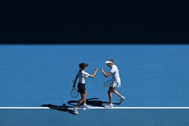 TENNIS AUSTRALIAN OPEN, Su-Wei Hsieh (left) of Chinese Taipei and Elise Mertens (right) of Belgium celebrate a point during the Women?s Doubles final against Lyudmyla Kichenok of Ukraine and Jelena Ostapemko of Latvia on Rod Laver Arena on Day 15 of the 2024 Australian Open at Melbourne Park in Melbourne, Thursday, January 25, 2024. ( NO ARCHIVING, EDITORIAL USE ONLY, NO USE IN BOOKS WITHOUT CONSENT MELBOURNE VICTORIA AUSTRALIA  Copyright: xJAMESxROSSx 20240128001894667056