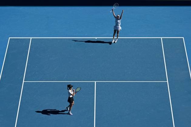 TENNIS AUSTRALIAN OPEN, Su-Wei Hsieh (bottom) of Chinese Taipei and Elise Mertens (top) of Belgium celebrate match point during their Women?s Doubles final win against Lyudmyla Kichenok of Ukraine and Jelena Ostapemko of Latvia on Rod Laver Arena on Day 15 of the 2024 Australian Open at Melbourne Park in Melbourne, Thursday, January 25, 2024. ( NO ARCHIVING, EDITORIAL USE ONLY, NO USE IN BOOKS WITHOUT CONSENT MELBOURNE VICTORIA AUSTRALIA  Copyright: xJAMESxROSSx 20240128001894675221