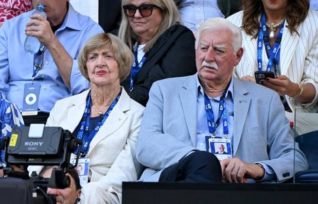 TENNIS AUSTRALIAN OPEN, Barrymore Court and Margaret Court look on during the Men?s Singles final between Jannik Sinner of Italy and Daniil Medvedev of Russia on Rod Laver Arena on Day 15 of the 2024 Australian Open at Melbourne Park in Melbourne, Sunday, January 28, 2024. ( NO ARCHIVING, EDITORIAL USE ONLY, NO USE IN BOOKS WITHOUT CONSENT MELBOURNE VICTORIA AUSTRALIA  Copyright: xJAMESxROSSx 20240128001894702298