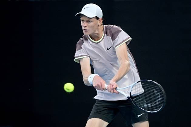 TENNIS AUSTRALIAN OPEN, Jannik Sinner of Italy in action during the Men?s Singles final against Daniil Medvedev of Russia on Rod Laver Arena on Day 15 of the 2024 Australian Open at Melbourne Park in Melbourne, Sunday, January 28, 2024. ( NO ARCHIVING, EDITORIAL USE ONLY, NO USE IN BOOKS WITHOUT CONSENT MELBOURNE VICTORIA AUSTRALIA  Copyright: xJOELxCARRETTx 20240128001894715281