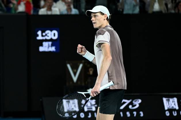 TENNIS AUSTRALIAN OPEN, Jannik Sinner of Italy celebrates taking the 3rd set during the Men?s Singles final against Daniil Medvedev of Russia on Rod Laver Arena on Day 15 of the 2024 Australian Open at Melbourne Park in Melbourne, Sunday, January 28, 2024. ( NO ARCHIVING, EDITORIAL USE ONLY, NO USE IN BOOKS WITHOUT CONSENT MELBOURNE VICTORIA AUSTRALIA  Copyright: xJOELxCARRETTx 20240128001894741366