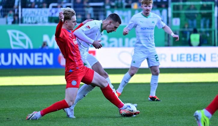 28 01 2024 Soccer Season 2023 2024 2 Soccer Bundesliga 19 Matchday SpVgg Greuther Fürth Kleeblatt KSV Holstein Kiel Störche Sportfoto Zink xwoxzix DFL regulations prohibit any use of photographs as image sequences and or quasi video only for editorial use Finn Porath 8, Holstein Kiel Tim Lemperle 19, SpVgg Greuther Fürth