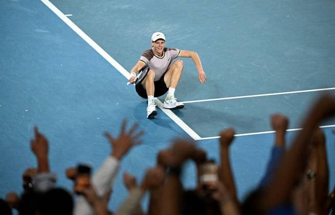 TENNIS AUSTRALIAN OPEN, Jannik Sinner of Italy reacts after winning the Men?s Singles final against Daniil Medvedev of Russia on Rod Laver Arena on Day 15 of the 2024 Australian Open at Melbourne Park in Melbourne, Sunday, January 28, 2024. ( NO ARCHIVING, EDITORIAL USE ONLY, NO USE IN BOOKS WITHOUT CONSENT MELBOURNE VICTORIA AUSTRALIA  Copyright: xJAMESxROSSx 20240128001894771322