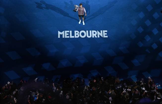 TENNIS AUSTRALIAN OPEN, Jannik Sinner of Italy poses for photographs with the Norman Brookes Challenge Cup after winning the Men?s Singles final against Daniil Medvedev of Russia on Rod Laver Arena on Day 15 of the 2024 Australian Open at Melbourne Park in Melbourne, Sunday, January 28, 2024. ( NO ARCHIVING, EDITORIAL USE ONLY, NO USE IN BOOKS WITHOUT CONSENT MELBOURNE VICTORIA AUSTRALIA  Copyright: xJAMESxROSSx 20240129001894777602