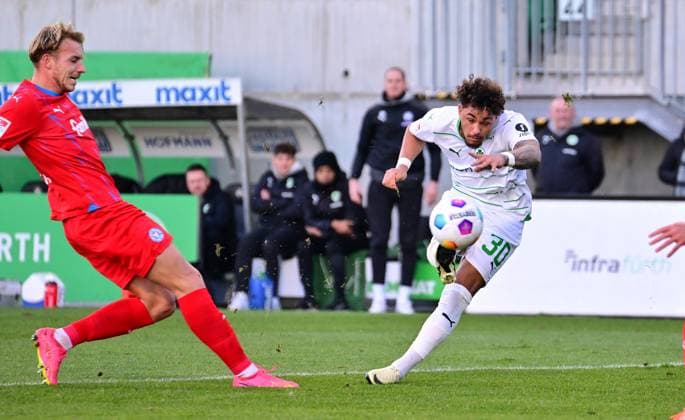 28 01 2024 Soccer Season 2023 2024 2 Soccer Bundesliga 19 Matchday SpVgg Greuther Fürth Kleeblatt KSV Holstein Kiel Störche Sportfoto Zink xwoxzix DFL regulations prohibit any use of photographs as image sequences and or quasi video only for editorial use Armindo Sieb 30, SpVgg Greuther Fürth erzielt Treffer Tor Torschuß zum 1 0
