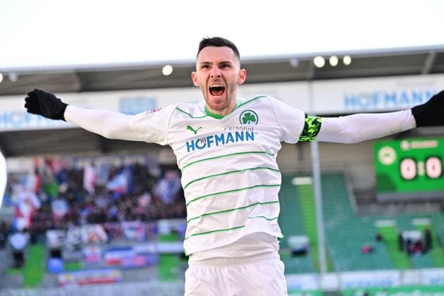28 01 2024 Soccer Season 2023 2024 2 Soccer Bundesliga 19 Matchday SpVgg Greuther Fürth Kleeblatt KSV Holstein Kiel Störche Sportfoto Zink xwoxzix DFL regulations prohibit any use of photographs as image sequences and or quasi video only for editorial use Branimir Hrgota 10 SpVgg Greuther Fürth Jubel Freude