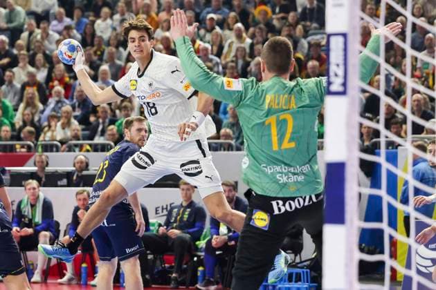 Julian Koester Germany and goalkeeper Andreas Palicka Sweden fight for the ball, Men s EHF EURO 2024, Sweden vs Germany, Lanxess Arena, 28 01 2024, Cologne, Germany