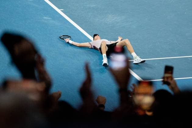 Jannik Sinner (ITA) TENNIS : Open Australie 2024 - Melbourne - 28 01 2024 VirginieBouyer Panoramic 