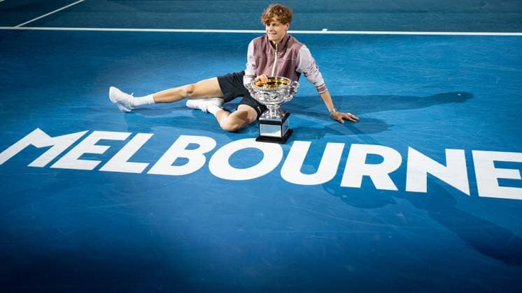 Jannik Sinner (ITA) TENNIS : Open Australie 2024 - Melbourne - 28 01 2024 VirginieBouyer Panoramic 