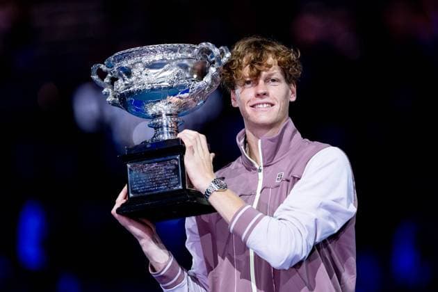 Sport Bilder des Tages Jannik Sinner (ITA) TENNIS : Open Australie 2024 - Melbourne - 28 01 2024 VirginieBouyer Panoramic 