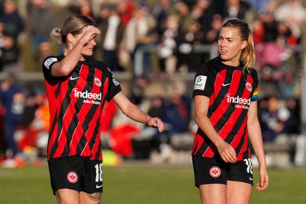 GPFBL Eintracht Frankfurt 1 FC Köln, 11 Matchday, 28 01 2024, Frankfurt Verena Hanshaw Eintracht Frankfurt 18 Laura Freigang Eintracht Frankfurt 10 Match from matchday 11 of the Google Pixel Womens Bundesliga between Eintracht Frankfurt and 1 FC Köln at Stadion am Brentanobad in Frankfurt on 28 01 2024 Copyright: xBEAUTIFULxSPORTS Hahnex