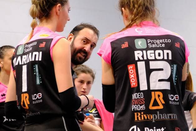 Volley Lugano Head Coach Apostolos Oikonomou (HC) - SWISS FEMALE VOLLEY - Swiss Cup - Volleyball Academy Zurch vs Volley Lugano Kloten Ruebisbach Arena Zürich Schweiz Copyright: xSergioxBrunettix