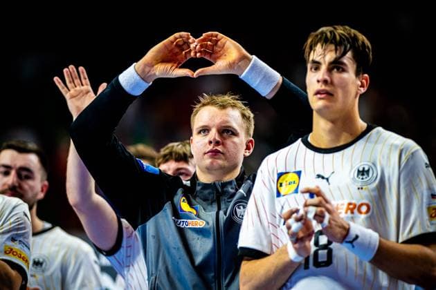 Handball I Men I Euro 2024 I Match for 3rd place I Germany Sweden I 28 01 2024 Disappointment among the players of the German national team is great, Justus Fischer 14, Germany Cologne Lanxess Arena North Rhine-Westphalia Germany Copyright: xLobeca Krausex