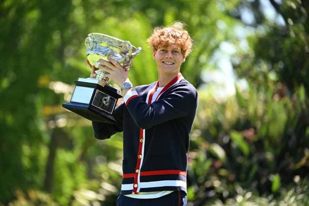 TENNIS AO WINNER PORTRAIT, Jannik Sinner of Italy poses for a photograph with the Norman Brookes Challenge Cup following his win over Daniil Medvedev of Russia in the Men?s Singles Final at the 2024 Australian Open tennis tournament in Melbourne, Monday, January 29, 2024. ( NO ARCHIVING, EDITORIAL USE ONLY, NO USE IN BOOKS WITHOUT CONSENT MELBOURNE VICTORIA AUSTRALIA  Copyright: xJAMESxROSSx 20240129001895044274