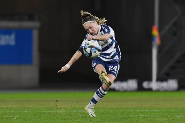 Lisa Josten MSV Duisburg Women GER, MSV Duisburg Women vs 1 FC Nuernberg Women, Football, Bundesliga,11 Matchday Season 2023 2024, 28 01 2024 DFL DFB REGULATIONS PROHIBIT ANY USE OF PHOTOGRAPHS AS IMAGE SEQUENCES AND OR QUASI VIDEO GER, MSV Duisburg Women vs 1 FC Nuernberg Women, Football, Bundesliga,11 Matchday Season 2023 2024, 28 01 2024 Duisburg Copyright: xEibner-Pressefoto ThomasxThienelx EP_TTL