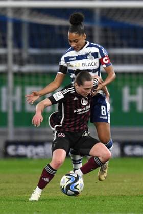Vanessa Fuerst MSV Duisburg Frauen in duel with Vanessa Haim 1 FC Nuernberg Frauen GER, MSV Duisburg Frauen vs 1 FC Nuernberg Frauen, Fußball, Bundesliga,11 Spieltag Spielzeit 2023 2024, 28 01 2024 DFL DFB REGULATIONS PROHIBIT ANY USE OF PHOTOGRAPHS AS IMAGE SEQUENCES AND OR QUASI VIDEO GER, MSV Duisburg Frauen vs 1 FC Nuernberg Frauen, Football, Bundesliga,11 Matchday Season 2023 2024, 28 01 2024 Duisburg Copyright: xEibner-Pressefoto ThomasxThienelx EP_TTL