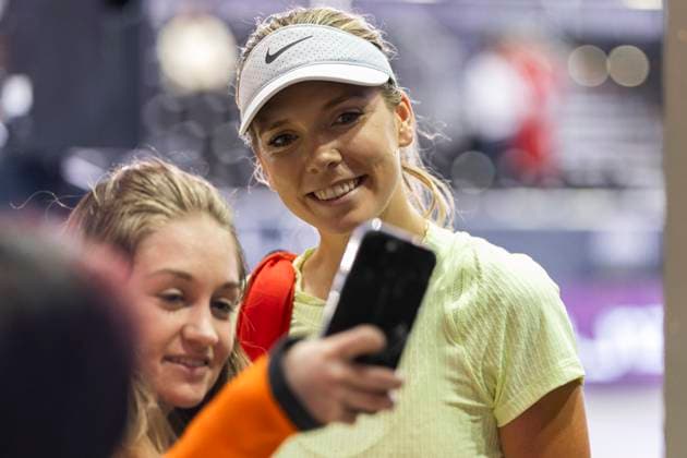 TENNIS - WTA, Tennis Damen Upper Austria Ladies Linz LINZ,AUSTRIA,29.JAN.24 - TENNIS - WTA Tour, Upper Austria Ladies Linz. Image shows a fan and Katie Boulter (GBR).  GEPAxpictures xGintarexKarpaviciute