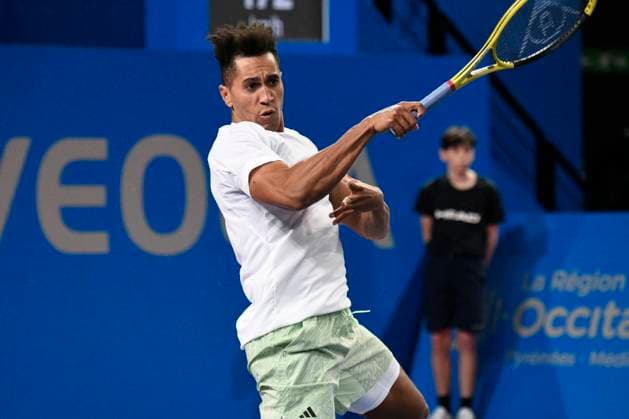 MONTPELLIER, FRANCE - JANUARY 29 : Michael MMOH (USA) during the 1st round of the ATP, Tennis Herren 250 Open Sud de France tournament in Montpellier, France on January 29th, 2024. TENNIS : Open Sud de France ATP 250 - 29 01 2024 ValentinaClaret Panoramic 