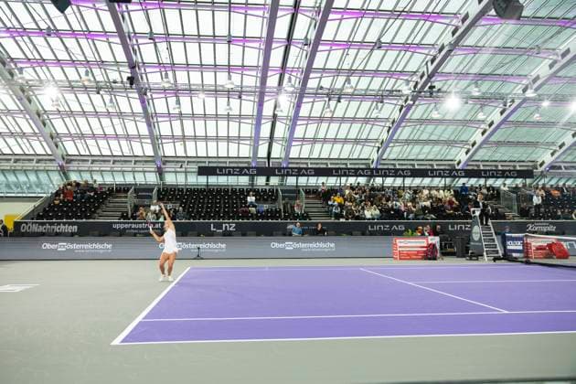 TENNIS - WTA, Tennis Damen Upper Austria Ladies Linz LINZ,AUSTRIA,30.JAN.24 - TENNIS - WTA Tour, Upper Austria Ladies Linz. Image shows Varvara Gracheva (FRA) and the overview of center court.  GEPAxpictures xGintarexKarpaviciute