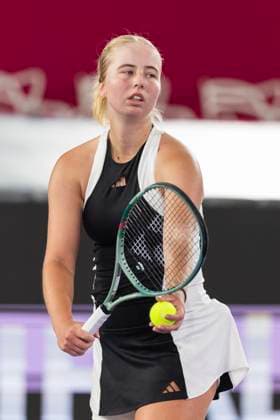TENNIS - WTA, Tennis Damen Upper Austria Ladies Linz LINZ,AUSTRIA,30.JAN.24 - TENNIS - WTA Tour, Upper Austria Ladies Linz. Image shows Clara Tauson (DEN).  GEPAxpictures xGintarexKarpaviciute