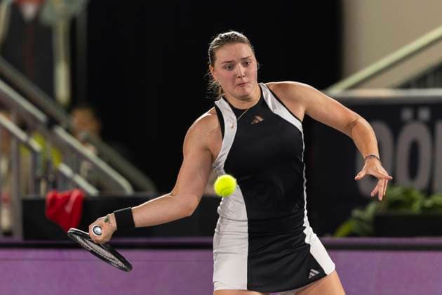 TENNIS - WTA, Tennis Damen Upper Austria Ladies Linz LINZ,AUSTRIA,30.JAN.24 - TENNIS - WTA Tour, Upper Austria Ladies Linz. Image shows Jule Niemeier (GER).  GEPAxpictures xGintarexKarpaviciute