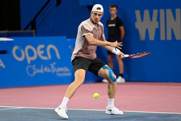 MONTPELLIER, FRANCE - JANUARY 30 : Denis SHAPOVALOV (CAN) during the 1st round of the ATP, Tennis Herren 250 Open Sud de France tournament against Hugo GASTON (FRA) in Montpellier, France on January 30th, 2024. TENNIS : Open Sud de France ATP 250 - 30 01 2024 ValentinaClaret Panoramic 