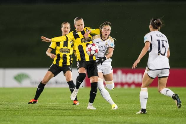 240130 Filippa Curmark of Häcken and Athenea of Real Madrid during the UEFA Women s Champions League soccer match between Real Madrid and Häcken on January 30, 2024 in Madrid Photo Mathias Bergeld BILDBYRAN code MB MB0845 fotboll soccer football champions league real madrid häcken dam bbeng women kvinner  Copyright: MATHIASxBERGELD BB240130MB024