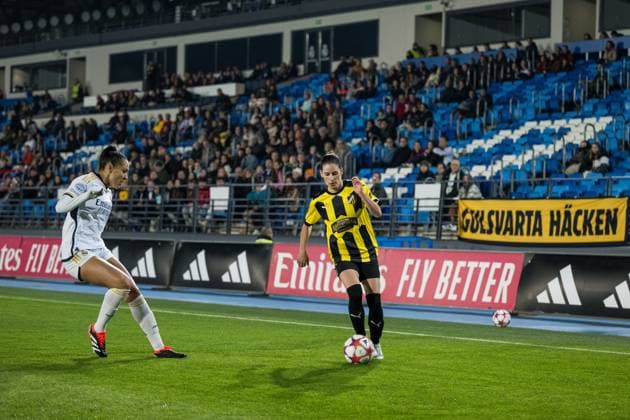 240130 Kathellen of Real Madrid and Clarissa Larisey of Häcken during the UEFA Women s Champions League football match between Real Madrid and Häcken on January 30, 2024 in Madrid Photo Mathias Bergeld BILDBYRAN code MB MB0845 fotboll football soccer fotball champions league real madrid häcken dam bbeng women kvinner  Copyright: MATHIASxBERGELD BB240130MB027
