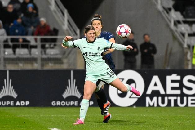 Maren Mjelde ( 18 - Chelsea ) and Mathilde BOURDIEU ( 9 - PFC ) during the UEFA Women s Champions League match between PFC and Chelsea at Stade Charlety on January 30, 2024 in Paris, France. ( Photo by federico pestellini panoramic ) - FOOTBALL : PFC vs Chelsea - Ligue des Champions Feminine - 30 01 2024 FedericoPestellini Panoramic 