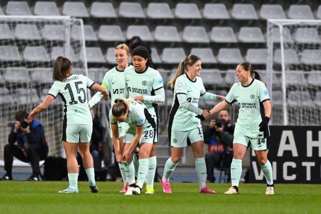 Fran Kirby ( 14 - Chelsea ) celebrates with teammates during the UEFA Women s Champions League match between PFC and Chelsea at Stade Charlety on January 30, 2024 in Paris, France. ( Photo by federico pestellini panoramic ) - FOOTBALL : PFC vs Chelsea - Ligue des Champions Feminine - 30 01 2024 FedericoPestellini Panoramic 