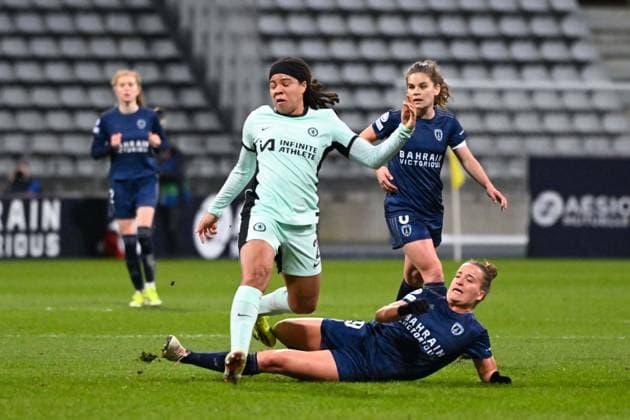 Thea GREBOVAL ( 19 - PFC ) and Mia Fishel ( 2 - Chelsea ) during the UEFA Women s Champions League match between PFC and Chelsea at Stade Charlety on January 30, 2024 in Paris, France. ( Photo by federico pestellini panoramic ) - FOOTBALL : PFC vs Chelsea - Ligue des Champions Feminine - 30 01 2024 FedericoPestellini Panoramic 