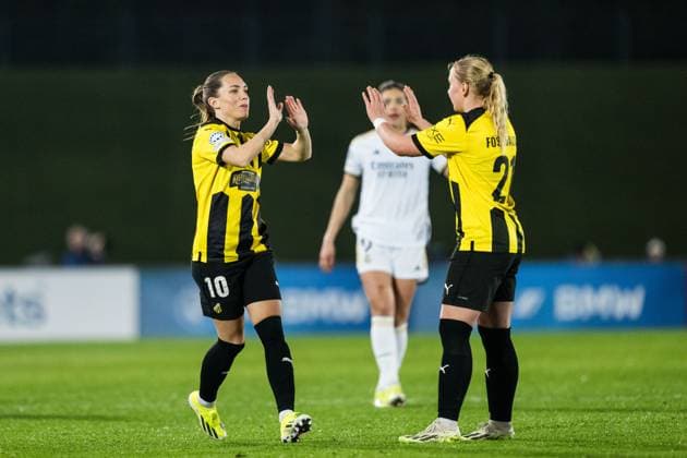 240130 Elin Rubensson and Johanna Fossdalsa Sorensen of Häcken during the UEFA Women s Champions League soccer match between Real Madrid and Häcken on January 30, 2024 in Madrid Photo Mathias Bergeld BILDBYRAN code MB MB0845 fotboll soccer fotball champions league real madrid häcken dam bbeng women kvinner  Copyright: MATHIASxBERGELD BB240130MB050