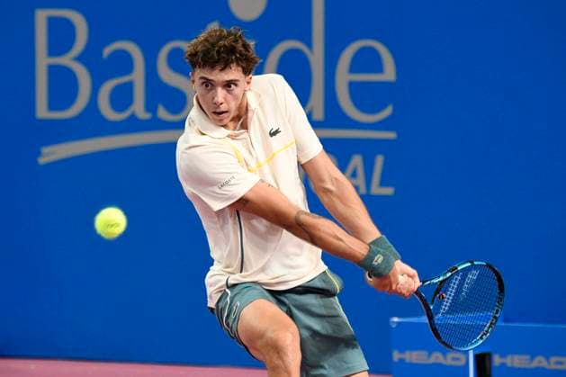 MONTPELLIER, FRANCE - JANUARY 30 : Arthur CAZAUX (FRA) during the 1st round of the ATP, Tennis Herren 250 Open Sud de France tournament vs. Maximilian MARTERER (GBR) in Montpellier, France on January 30th, 2024. TENNIS : Open Sud de France ATP 250 - 30 01 2024 ValentinaClaret Panoramic 