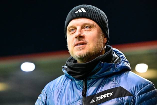 Coach Alexander Straus Coach, Headcoach, FC Bayern Munich, FCB single picture, action, action, portrait, portrait, 30 01 2024, Munich Germany , Football, UEFA Womens Champions League, Group C, FC Bayern Munich Paris Saint Germain xslx