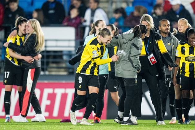 240130 Filippa Curmark of Häcken celebrates with teammates after the UEFA Women s Champions League football match between Real Madrid and Häcken on January 30, 2024 in Madrid Photo Mathias Bergeld BILDBYRAN code MB MB0845 fotboll football soccer fotball champions league real madrid häcken dam bbeng women kvinner jubel  Copyright: MATHIASxBERGELD BB240130MB076