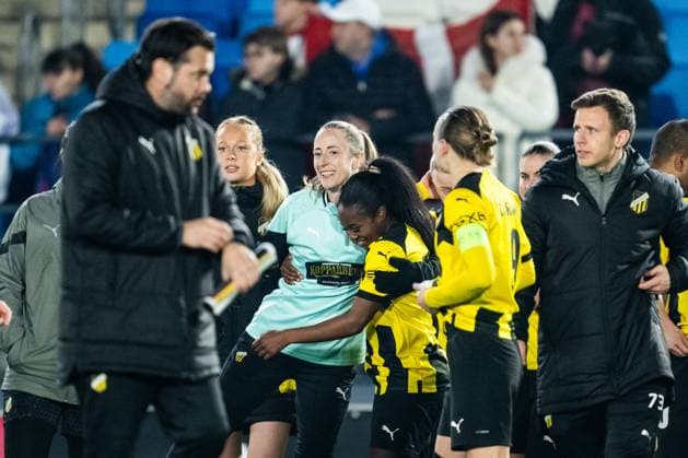 240130 goalkeeper Loes Geurts and Monica Jusu Bah of Häcken celebrate after the UEFA Women s Champions League football match between Real Madrid and Häcken on January 30, 2024 in Madrid Photo Mathias Bergeld BILDBYRAN code MB MB0845 fotboll football soccer fotball champions league real madrid häcken dam bbeng women kvinner jubel  Copyright: MATHIASxBERGELD BB240130MB089