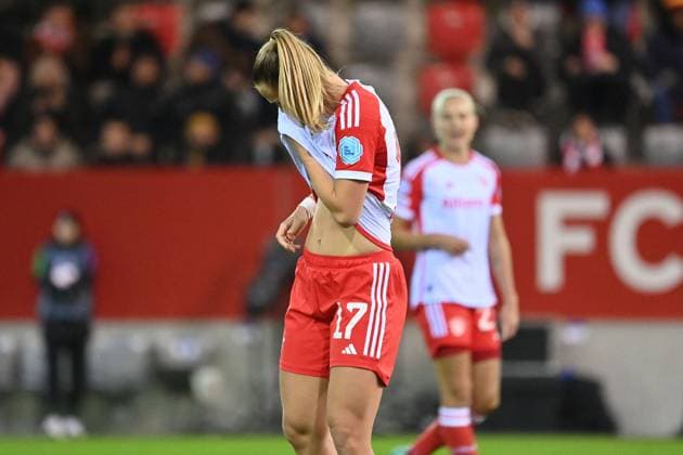 Klara BUEHL FCB , disappointment, frustration, disappointed, frustrated, dejected, FC Bayern Muenchen Paris Saint Germain, Womens Champions League on 30 01 2024 FC BAYERN CAMPUS