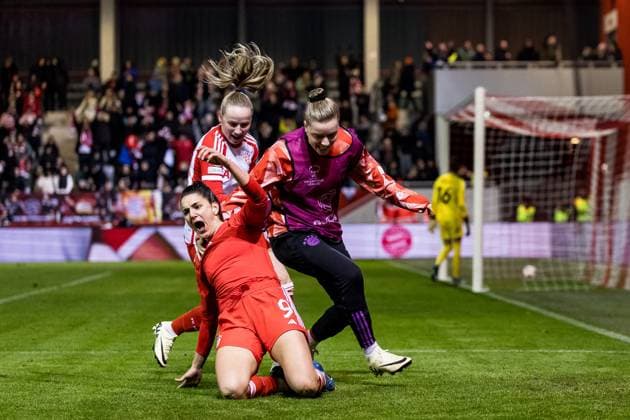 UEFA Womens Champions League FC Bayern Munich Paris Saint Germain 30 01 2024 Jovana Damnjanovic FC Bayern Munich, 09 celebrates the alleged 3 2 offside UEFA Womens Champions League FC Bayern Munich Paris Saint Germain, Munich, FC Bayern Campus on 30 01 2024 Copyright: xBEAUTIFULxSPORTS Wunderlx