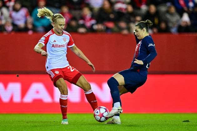 v li Pernille Harder FC Bayern Munich, FCB, 21 Ramona Bachmann PSG, 10 in duel, duel, tackle, dynamic, action, action, 30 01 2024, Munich Germany , Football, UEFA Womens Champions League, Group C, FC Bayern Munich Paris Saint Germain xslx