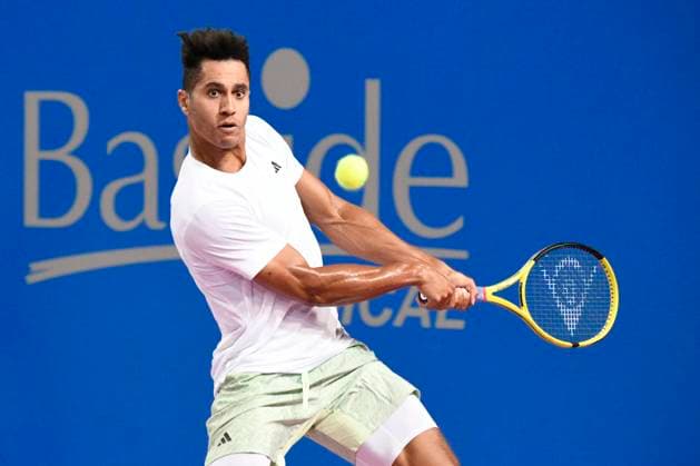 MONTPELLIER, FRANCE - JANUARY 31 : Michael MMOH (USA) during the 2nd round of the ATP, Tennis Herren 250 Open Sud de France tournament vs. Alexandre MULLER (FRA) in Montpellier, France on January 31st, 2024. TENNIS : Open Sud de France ATP 250 - 31 01 2024 ValentinaClaret Panoramic 
