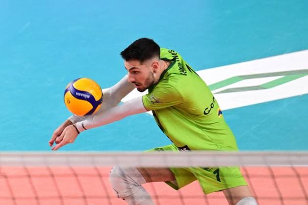 Volleyball I Men I 2023 2024 I CEV Cup I Quarterfinal CCM 75 I SVG Lüneburg AONS Milon NEA Smyrni ATHENS I 31 1 2024 Aristeidis CHANDRINOS 7, AONS Milon NEA Smyrni ATHENS in the Ballannahme Lüneburg LKH Arena Niedersachsen Germany Copyright: xLobeca AndreasxHannigx