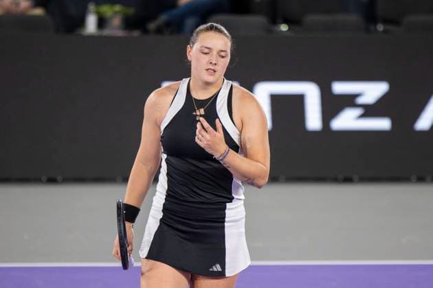 TENNIS - WTA, Tennis Damen Upper Austria Ladies Linz LINZ,AUSTRIA,31.JAN.24 - TENNIS - WTA Tour, Upper Austria Ladies Linz. Image shows Jule Niemeier (GER).  GEPAxpictures xGintarexKarpaviciute