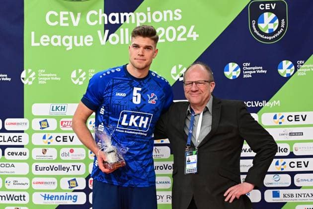 Volleyball I Men I 2023 2024 I CEV Cup I Quarterfinal CCM 75 I SVG Lüneburg AONS Milon NEA Smyrni ATHENS I 31 1 2024 MVP Erik Johannes Röhrs 5, SVG Lüneburg Lüneburg LKH Arena Niedersachsen Germany Copyright: xLobeca AndreasxHannigx